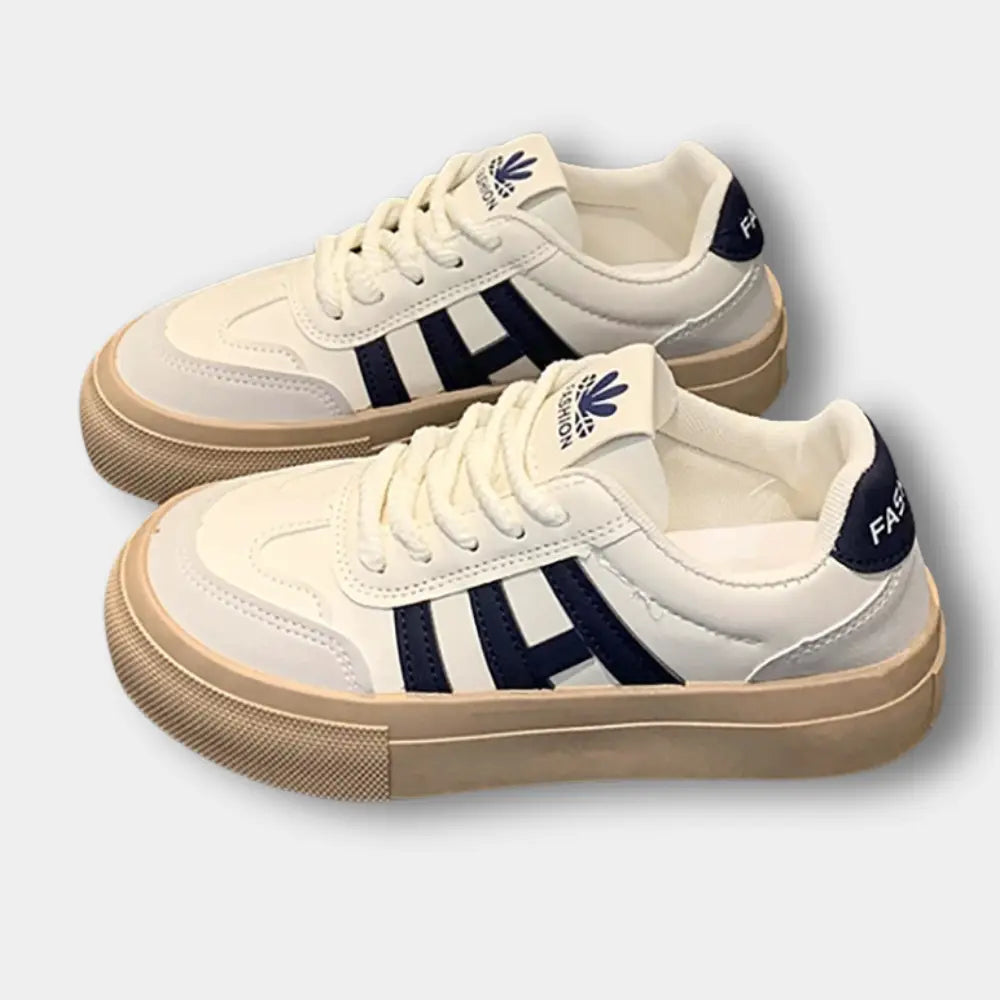 Klassischer Hochwertiger Sneaker mit seitlichen Details für Damen | Nina -7
