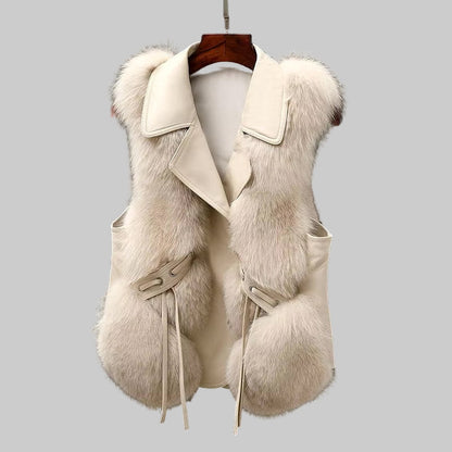 Elegant women's waistcoat with a soft fur look | Nereida