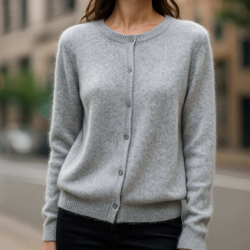 Feiner Button Sweater mit Rundhalsausschnitt für Damen | Elina