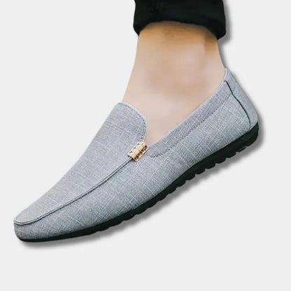 Moderner Hochwertiger Loafer mit metallischen Details für Herren | Buck -5