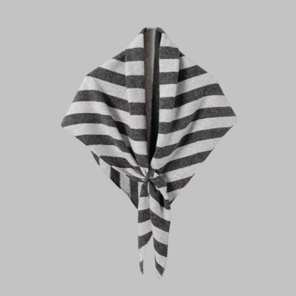 Eleganter Dreiecksschal für Damen | Dasha