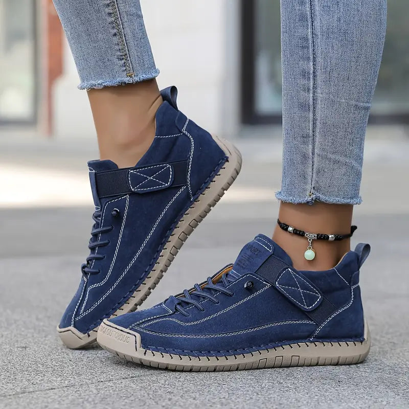 Comfortable wide-fitting sneakers for women | Eloria
