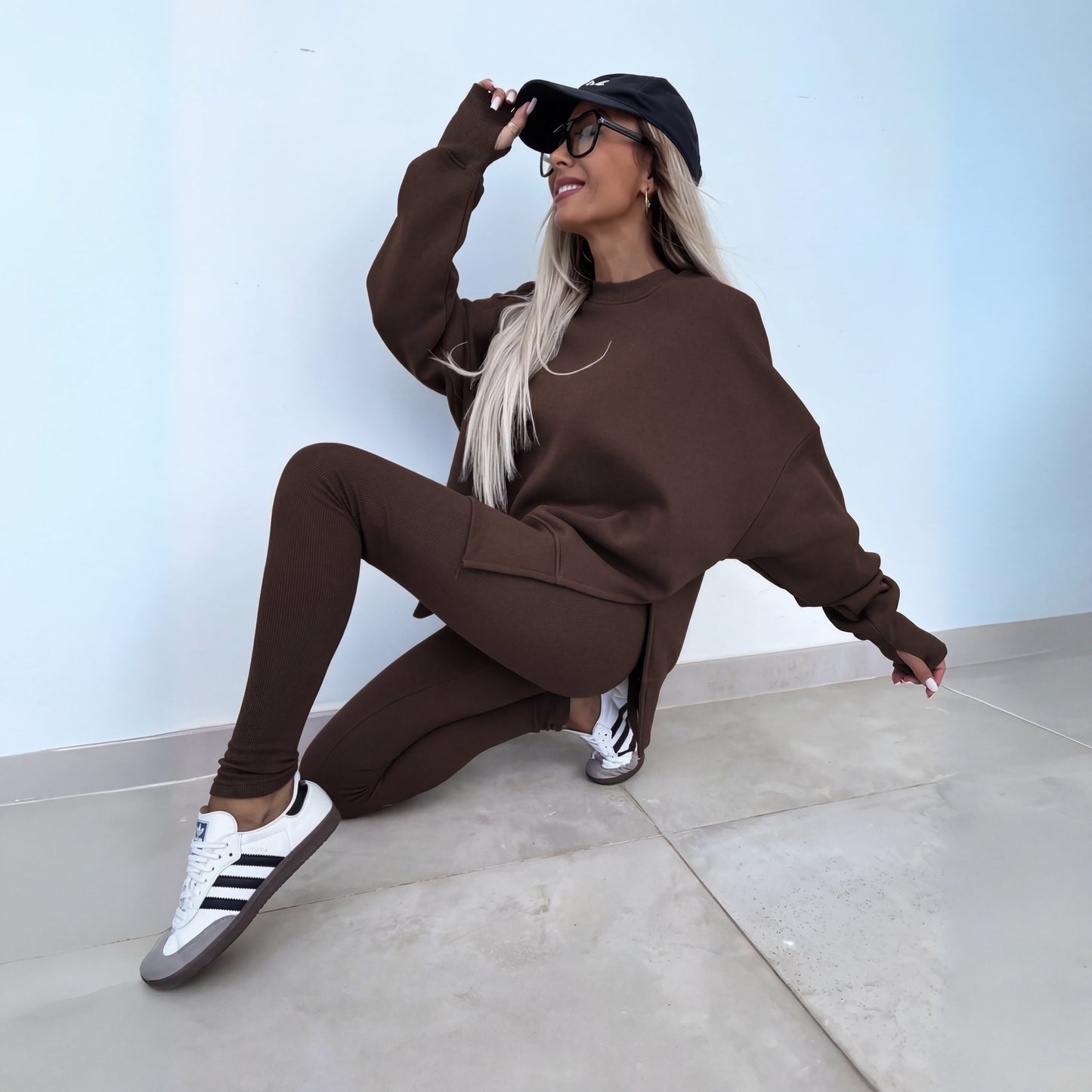 Lässiges Sweatshirt- und Hosen-Set mit langen Ärmeln für Damen | Mirella