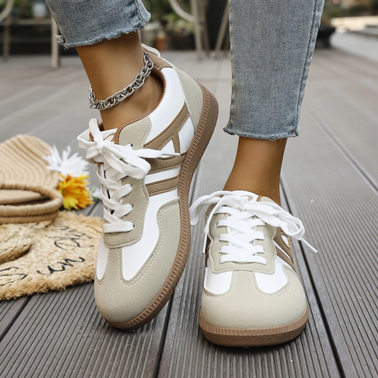 Moderner Feiner Sneaker mit urbanem Look für Damen | Lorena -1