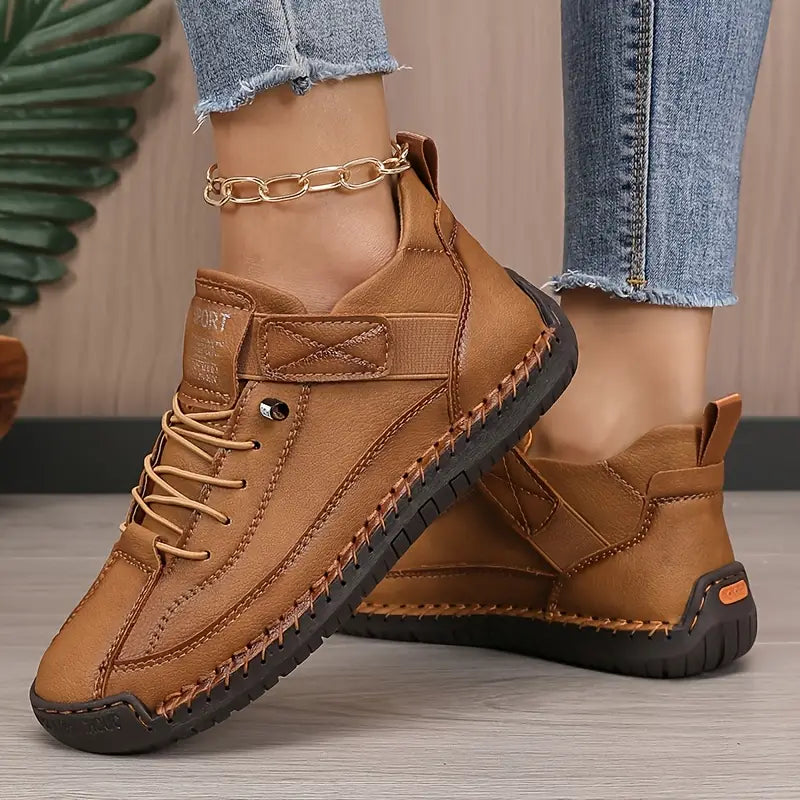Classic orthopaedic everyday trainers for women | Millie -5