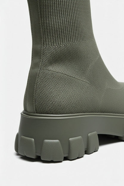 Damen-Plateau-Stiefeletten mit runder Spitze | Velmira