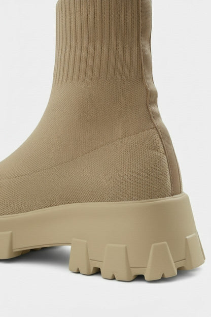 Damen-Plateau-Stiefeletten mit runder Spitze | Velmira