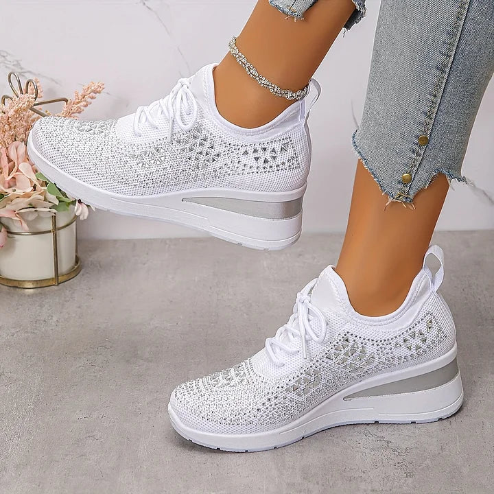 Supportive everyday sneakers for women | Bellara