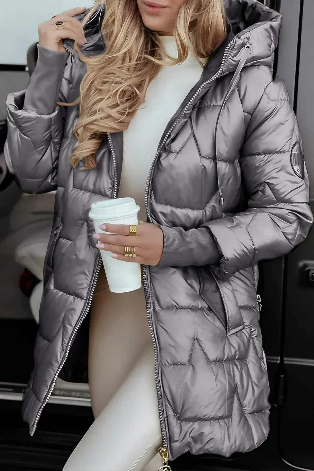 Klassische Feine Steppjacke mit Kapuze für Damen | Acolchada Elegante -5